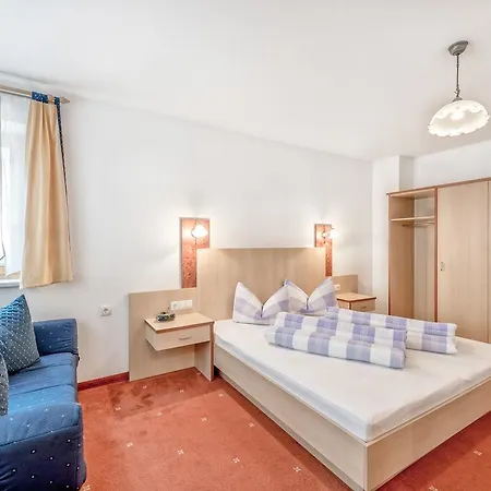 Michelle Apartment *